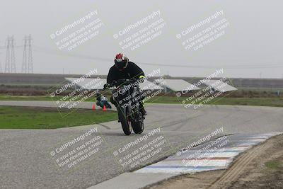 media/Nov-30-2025-TrackDaz (Sun) [[d8b22663df]]/B Group/Session 5 (Wheelie Bump)/